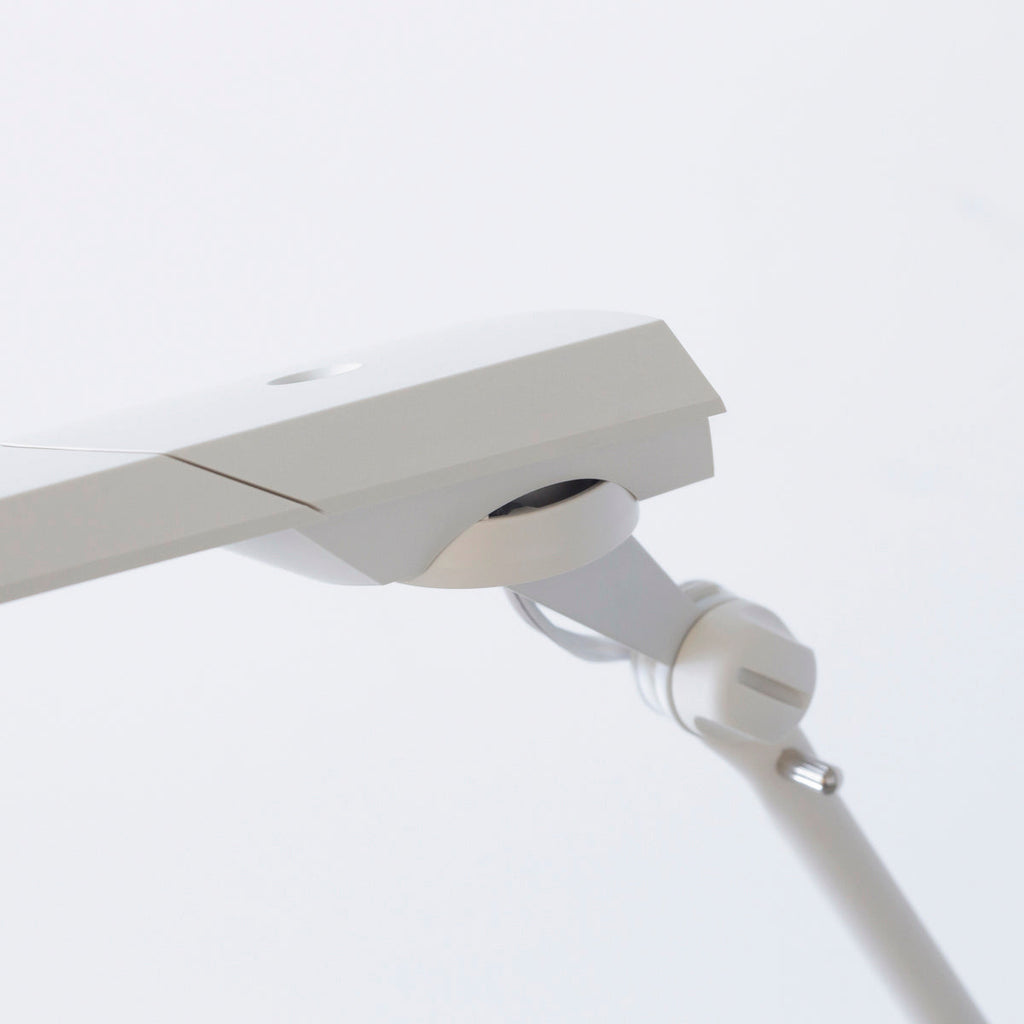 Slim - Stylish　Touchless Matte Desk Lamp　クランプ式