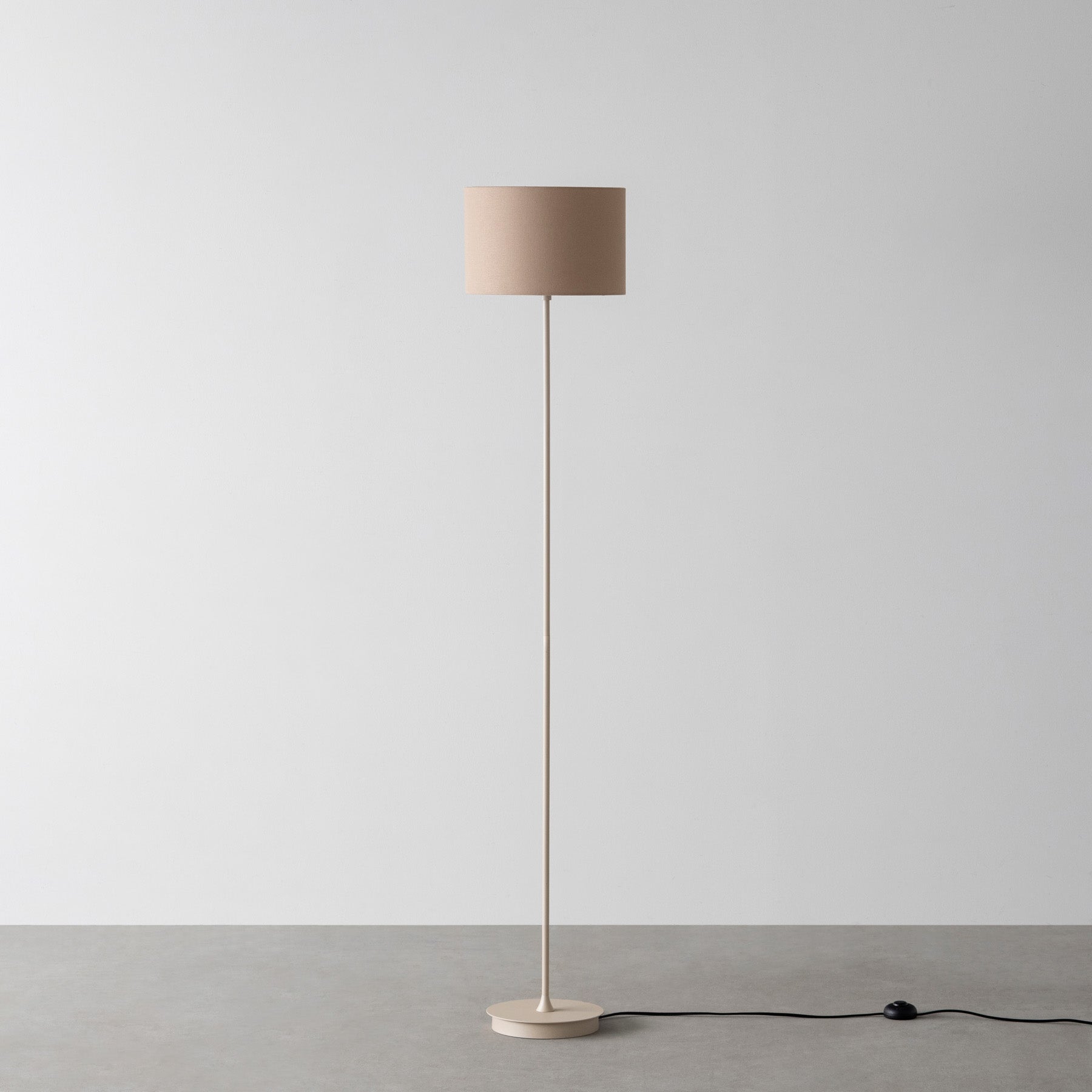 Matte - Stylish ファブリックシェード フロアライト – SITURAEMON