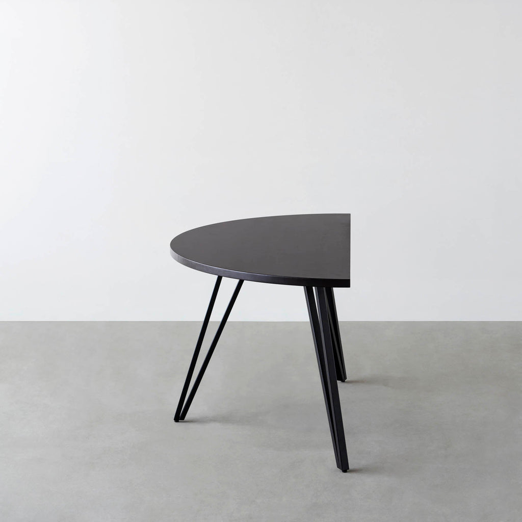 スマート造作テーブル / 半円 × ラバーウッド × 黒スチール脚