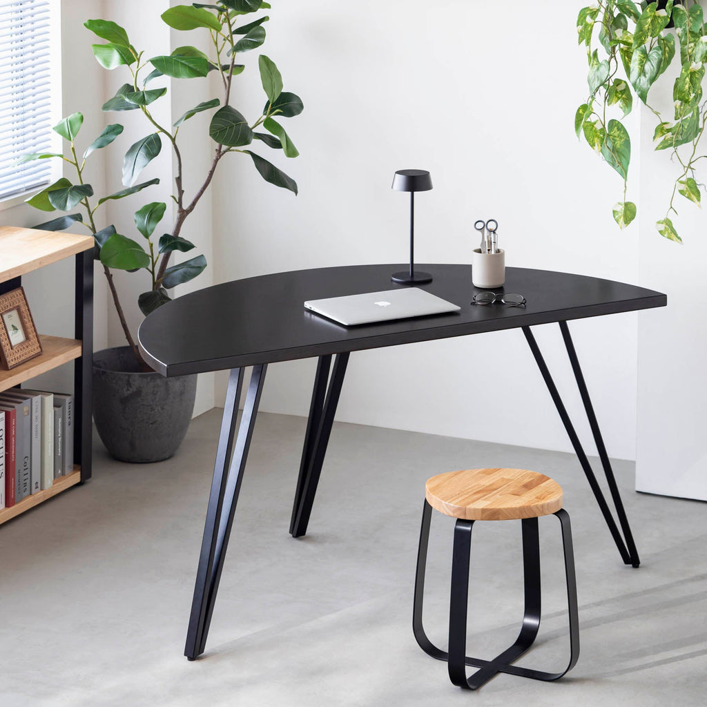 スマート造作テーブル / 半円 × ラバーウッド × 黒スチール脚