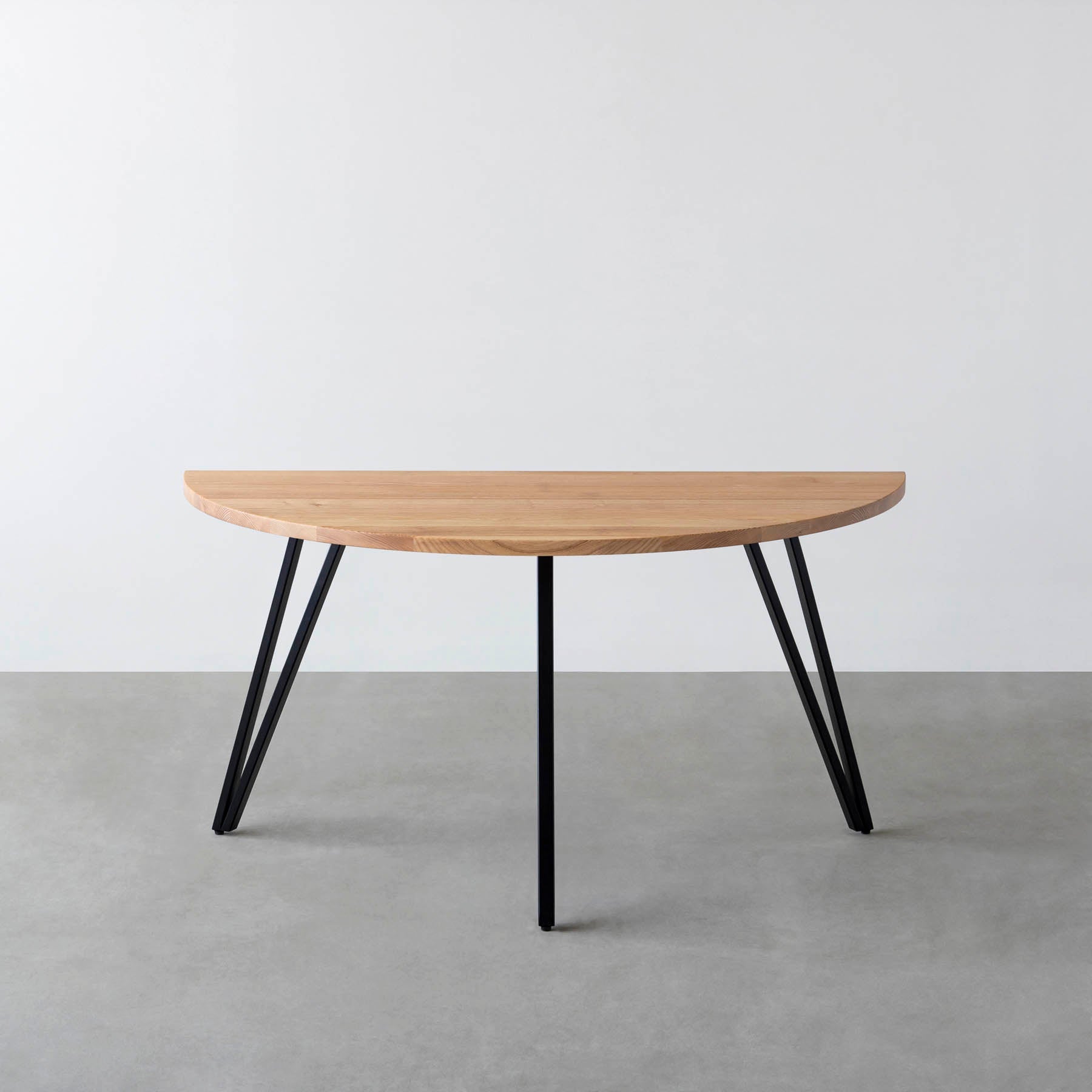 スマート造作テーブル / 半円 × 無垢 ホワイトアッシュ × 黒スチール脚