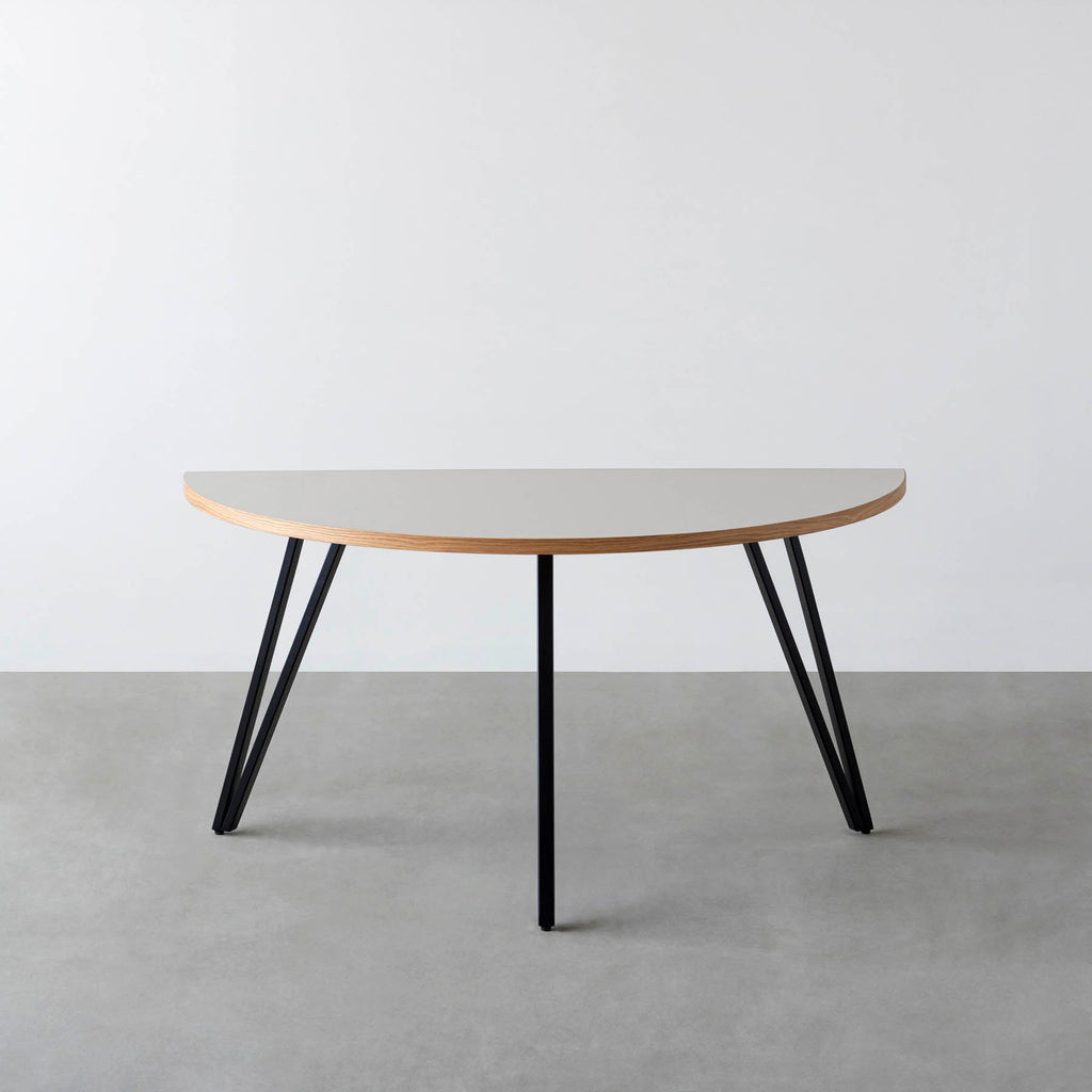 スマート造作テーブル / 半円 × リノリウム 全32色 × 黒スチール脚