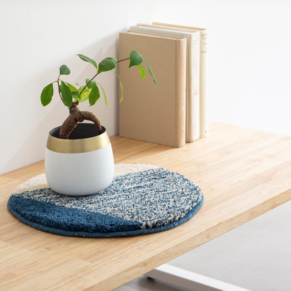 MIYOSHI RUG × KANADEMONO Hand Tufted Chair Rug 2 set – SITURAEMON