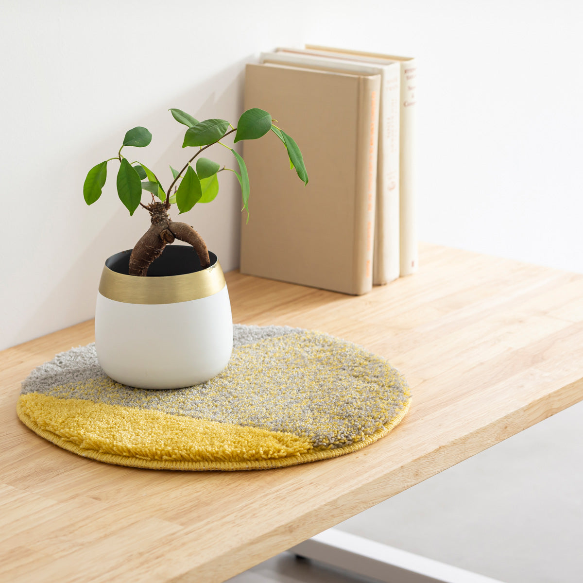 MIYOSHI RUG × KANADEMONO Hand Tufted Chair Rug 2 set – SITURAEMON