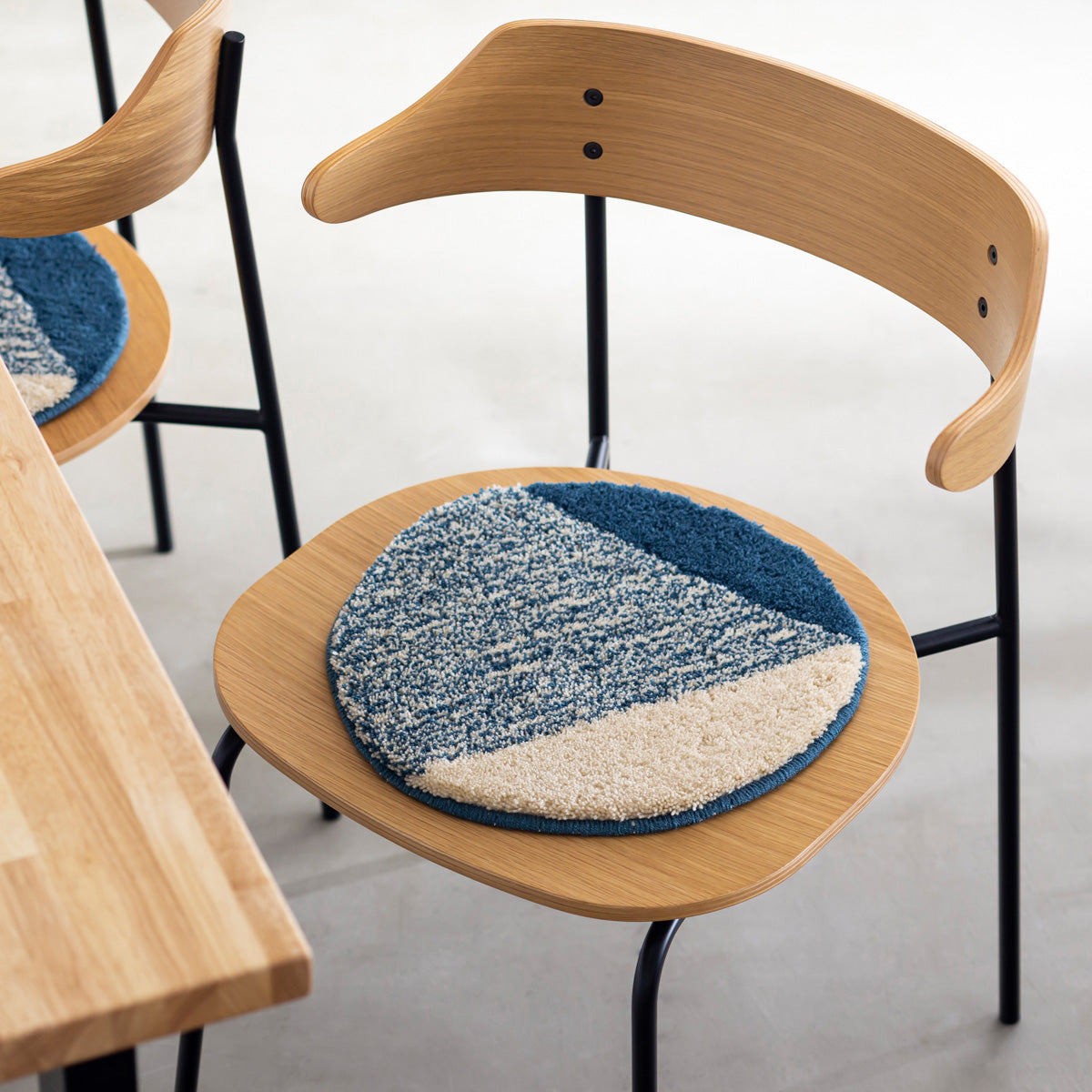 Yoshi 森の音色　限定版 12/70 200x200mm ジクレー MIYOSHI RUG × KANADEMONO Hand Tufted Chair Rug 2 set – SITURAEMON