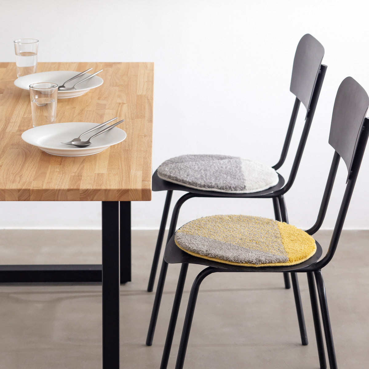MIYOSHI RUG × KANADEMONO Hand Tufted Chair Rug 2 set – SITURAEMON