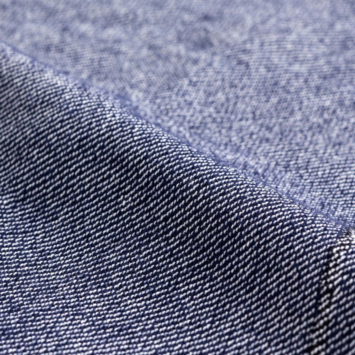 KOTAのSUNOKO BEDへのAdd-onシリーズTonakai Blanketブラック×ネイビー（裏面detail）