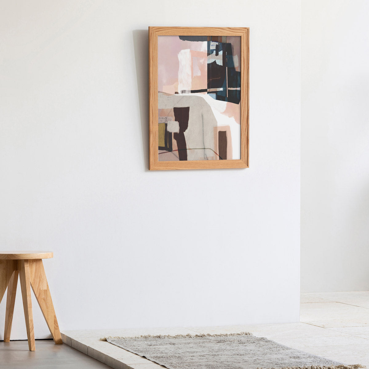 KANADEMONOの淡い配色にアクセントカラーを織り交ぜたモダンな抽象画アートA2＋ナチュラル木製フレーム（エントランス使用例）