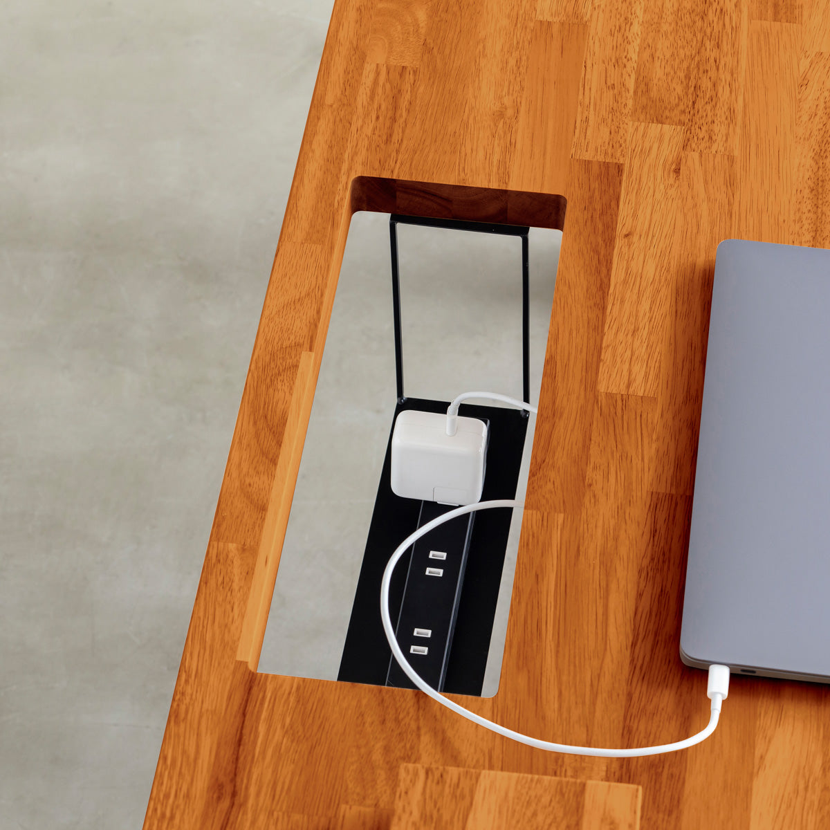 かなでもののBLOCK&TRAY付きのラバーウッド材ブラウンの天板（端木製ブロック2）