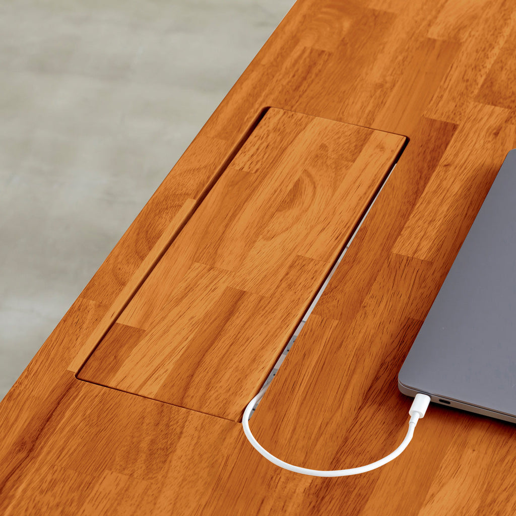 かなでもののBLOCK&TRAY付きのラバーウッド材ブラウンの天板（端木製ブロック）