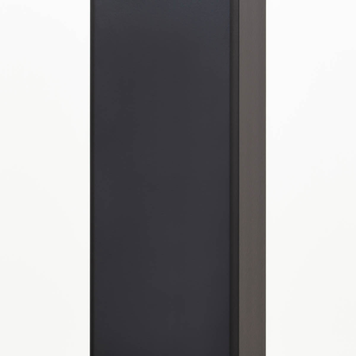 かなでもののマットブラックのミニマルシンプルなスクエアタイプ（H70cm）の鉄脚（アイアンチューブ ）