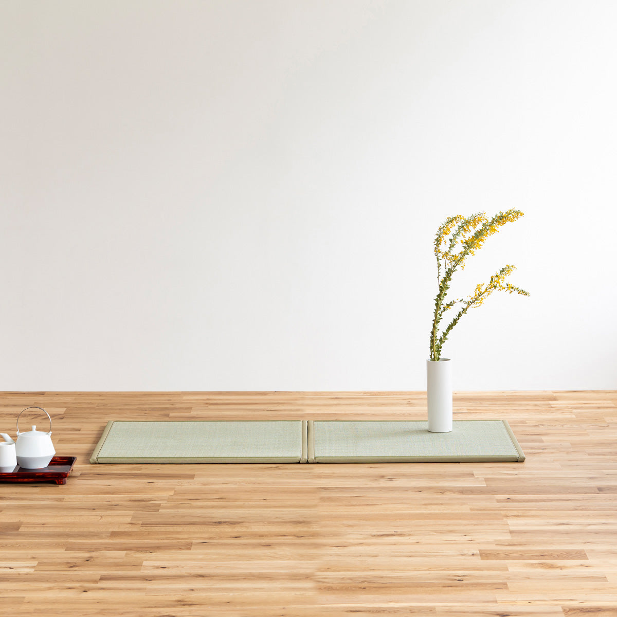 国産のい草をつかった爽やかな印象の70 × 70cmの置き畳（使用例2）