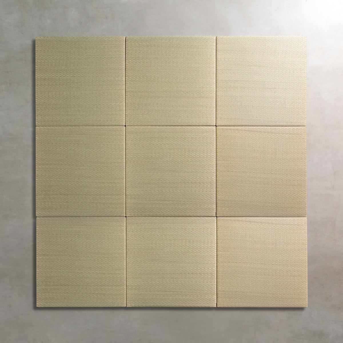 ヘリなしでスタイリッシュに仕上げた洗練された印象の70 × 70cmの置き畳（9枚俯瞰カット）