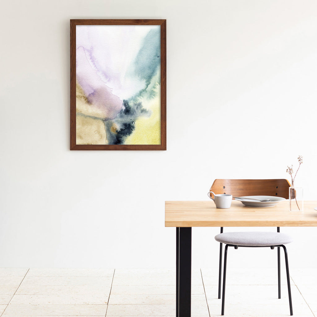 淡いカラーを滲ませた水彩で描いた抽象画アートA1＋ブラウンウッドフレーム（ダイニング使用例）