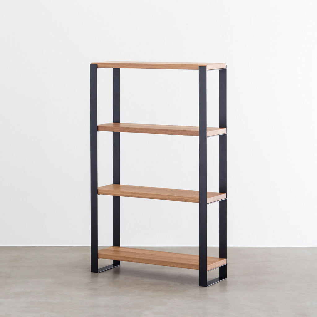 Kanademonoのホワイトオーク材の棚板とブラックのアイアンで製作したシェルフ