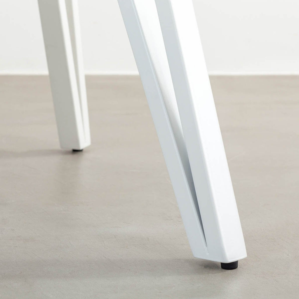 THE CAFE TABLE / リノリウム 全32色　White Steel 4本脚 × ラウンド φ101 - 120