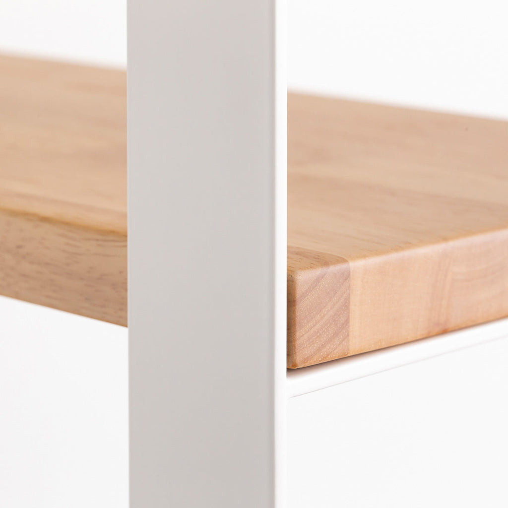 KANADEMONOのラバーウッドアッシュの棚板とホワイト脚を組み合わせたシェルフ（フレーム）