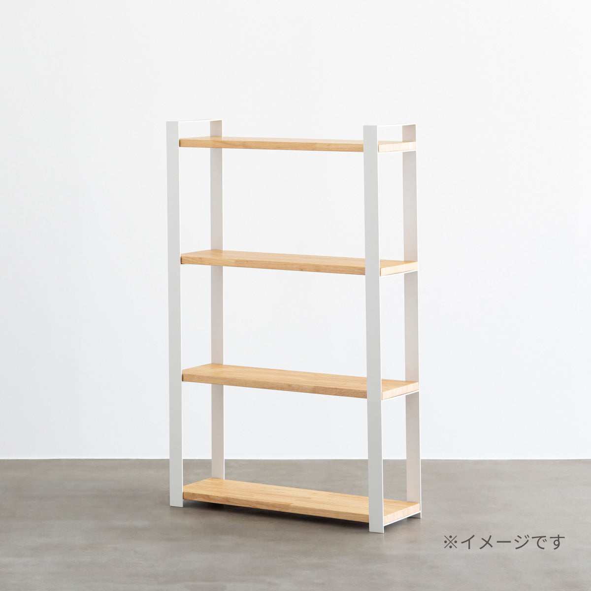 KANADEMONOの杉無垢ヴィンテージスタイルの棚板とホワイトのアイアン脚を組み合わせたシェルフ（逆さ使用時イメージ）