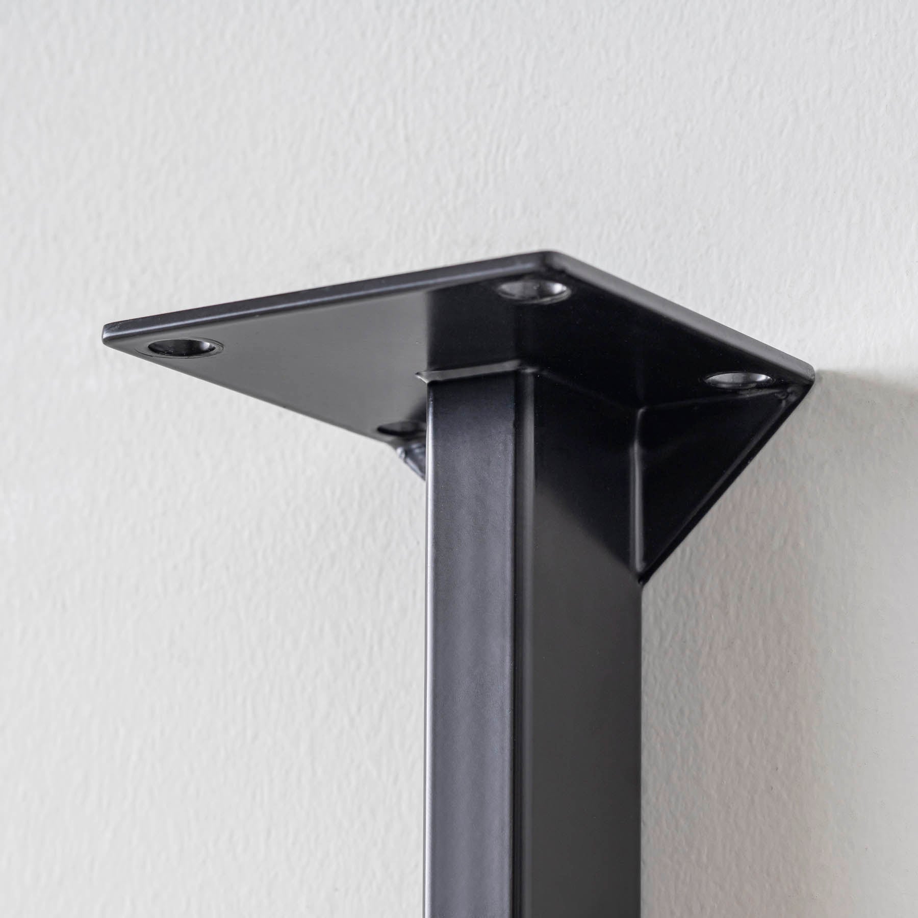 THE LEGS / L Edge × Black Steel