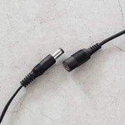 付属品のライト本体と電源アダプタを繋ぐジャック