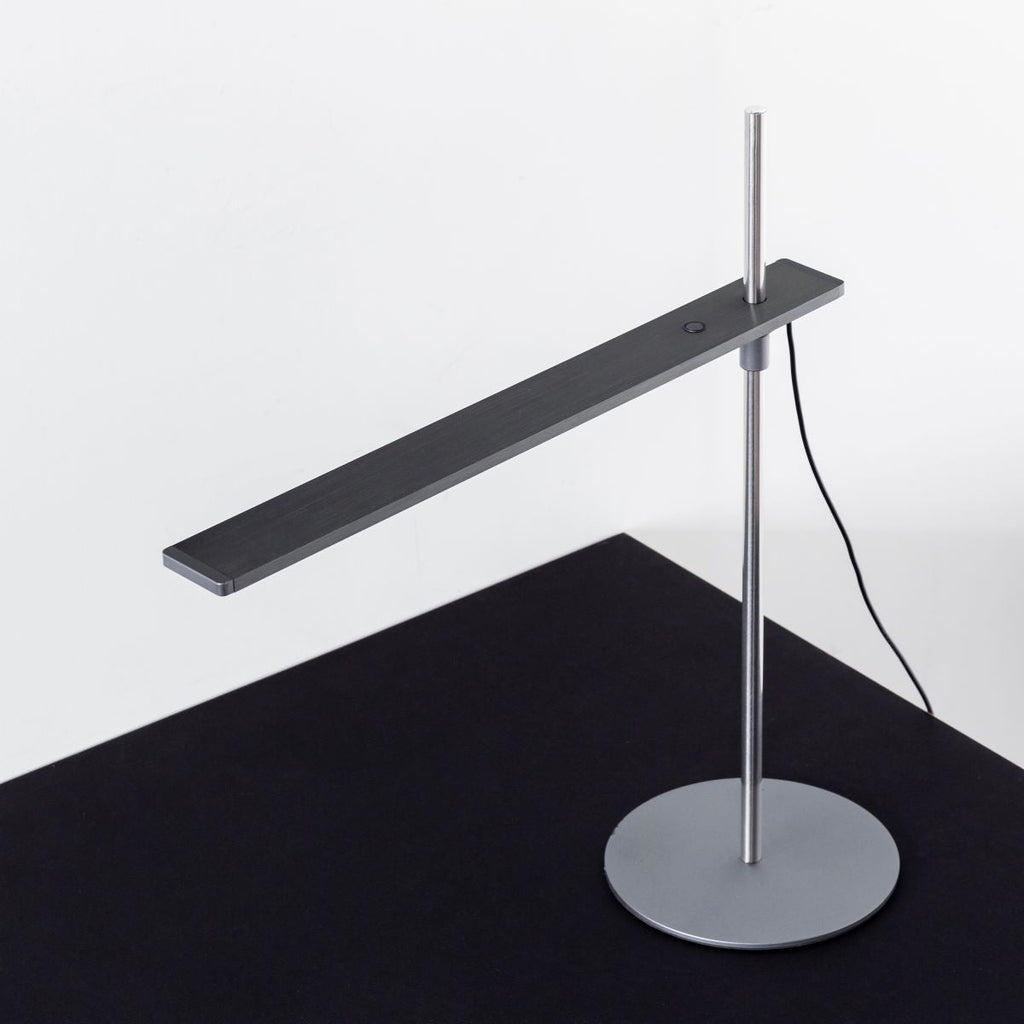 Gray × Plate　Slim Desk Lamp