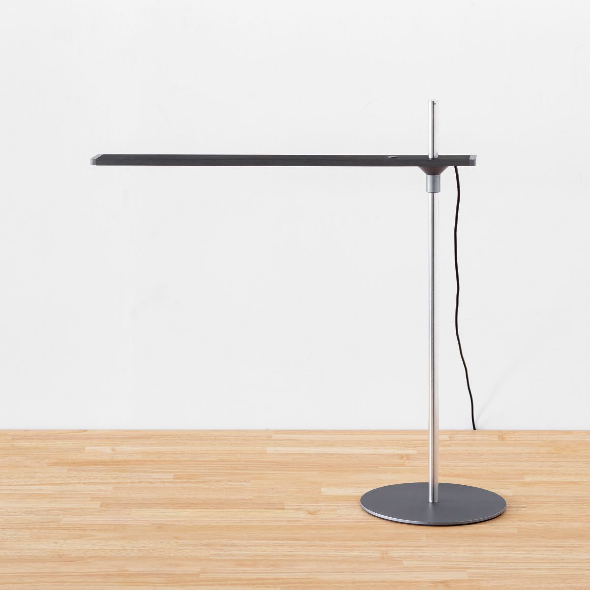 Gray × Plate　Slim Desk Lamp