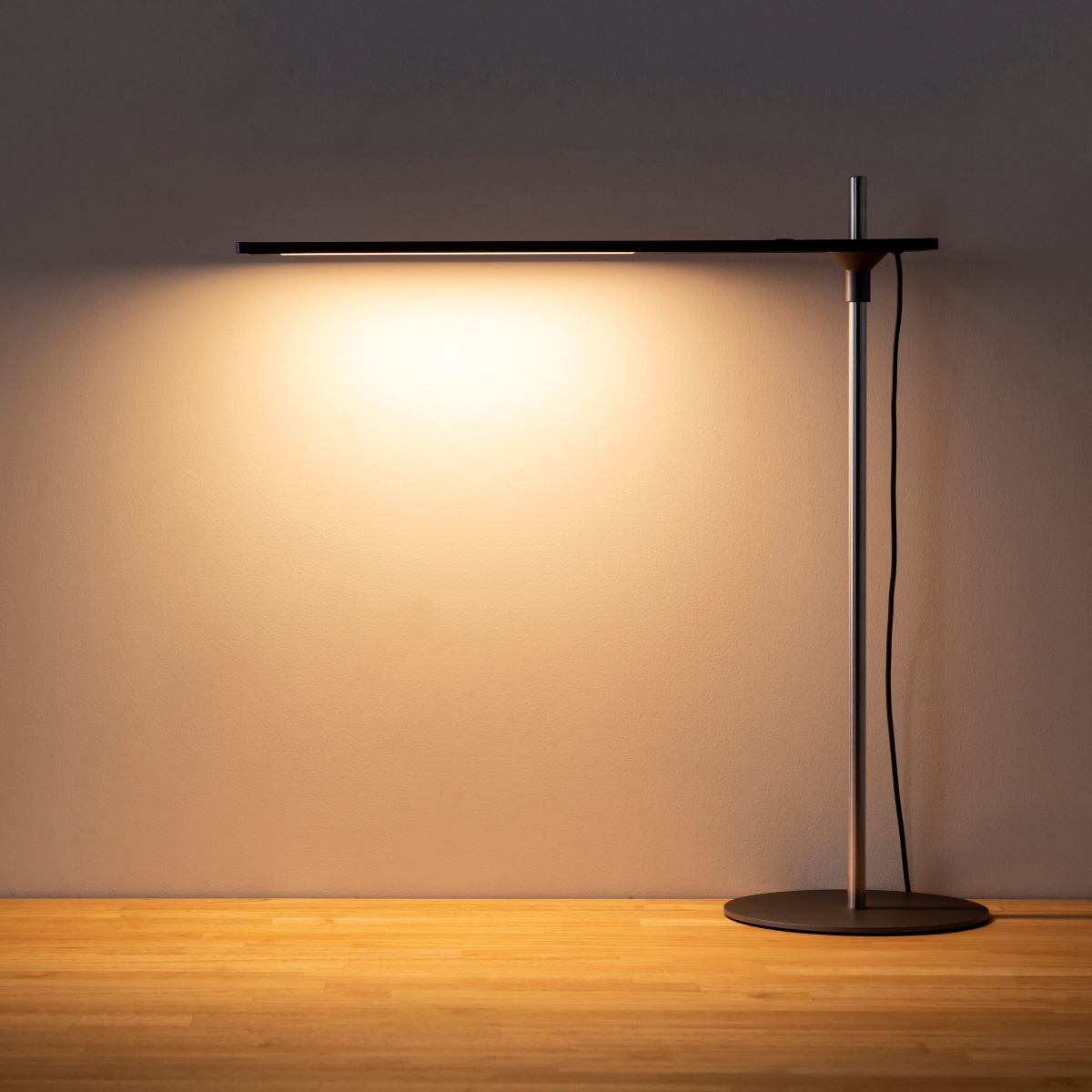 Gray × Plate　Slim Desk Lamp