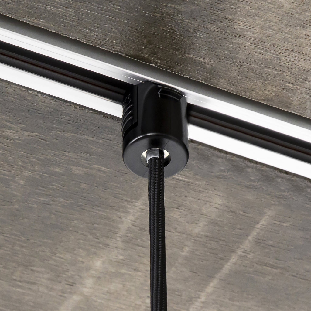 Gemoneの簡素で工業的なフォルムでありながらもマットなシェードが洗練された優美さを感じさせるペンダントライト(コード部分)