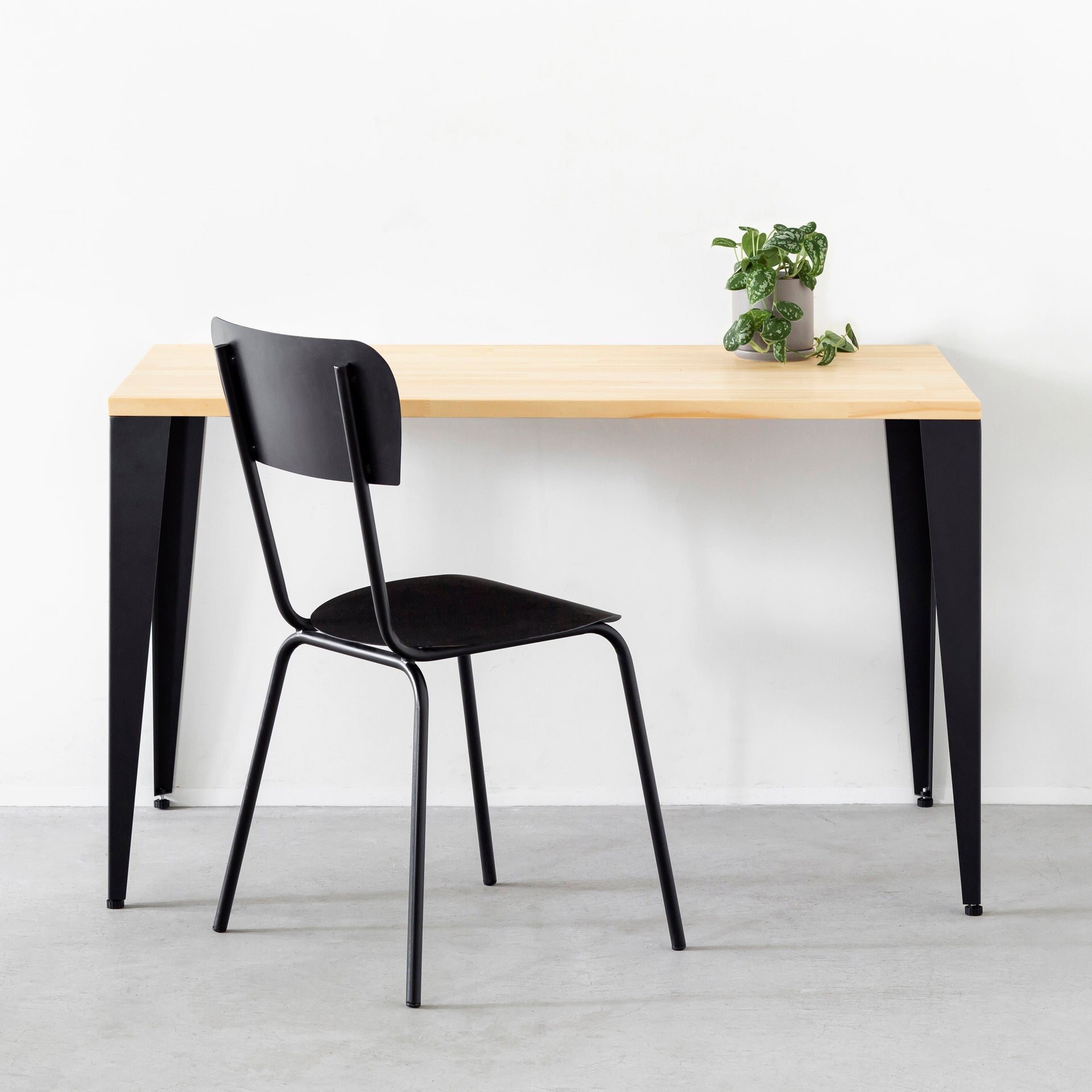 「素材」×「デザイン」　シンプルな鉢 シリーズ - Gray　4号