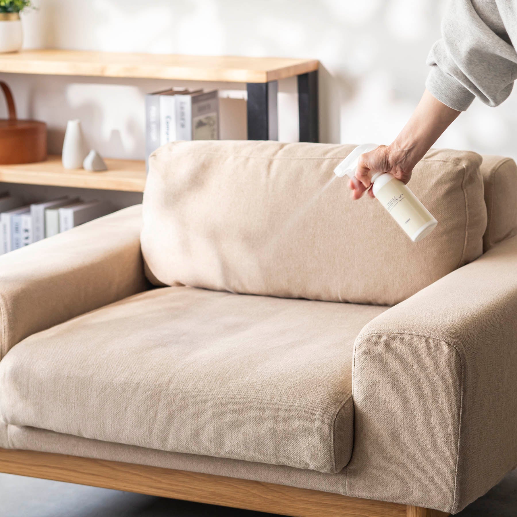 布製アイテムメンテナンス用品のテキスタイルケアキット（4点セット）