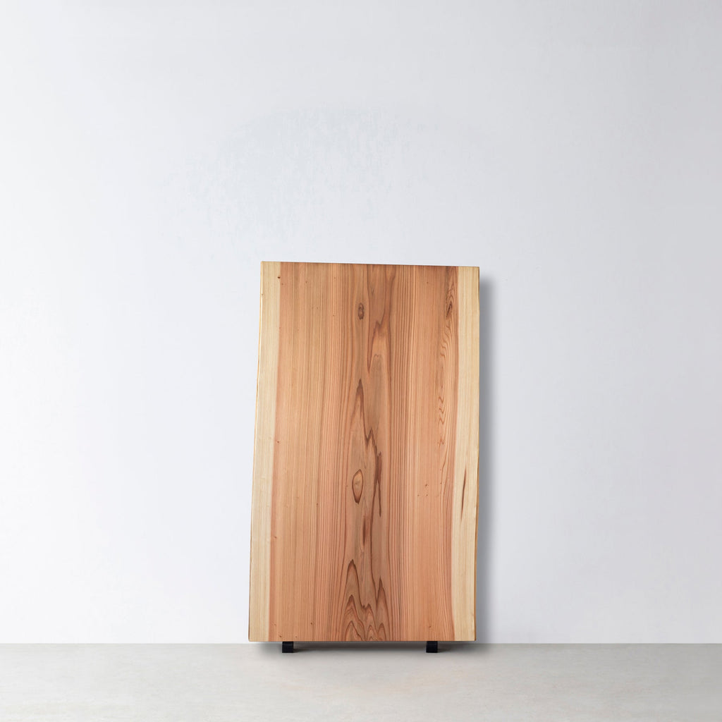 一枚板 / 越後杉 #0035　1355 × 775 ~ 810 mm