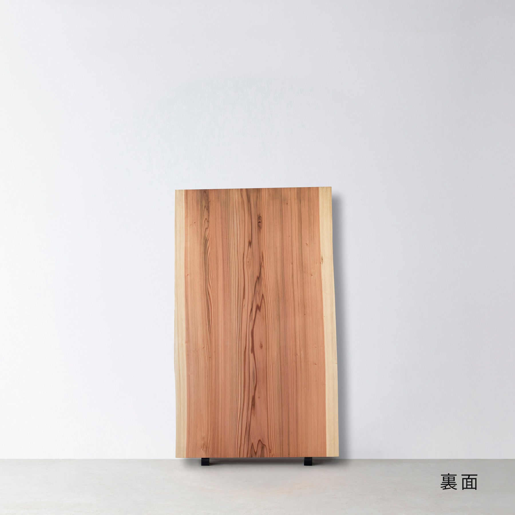 一枚板 / 越後杉 #0035　1355 × 775 ~ 810 mm