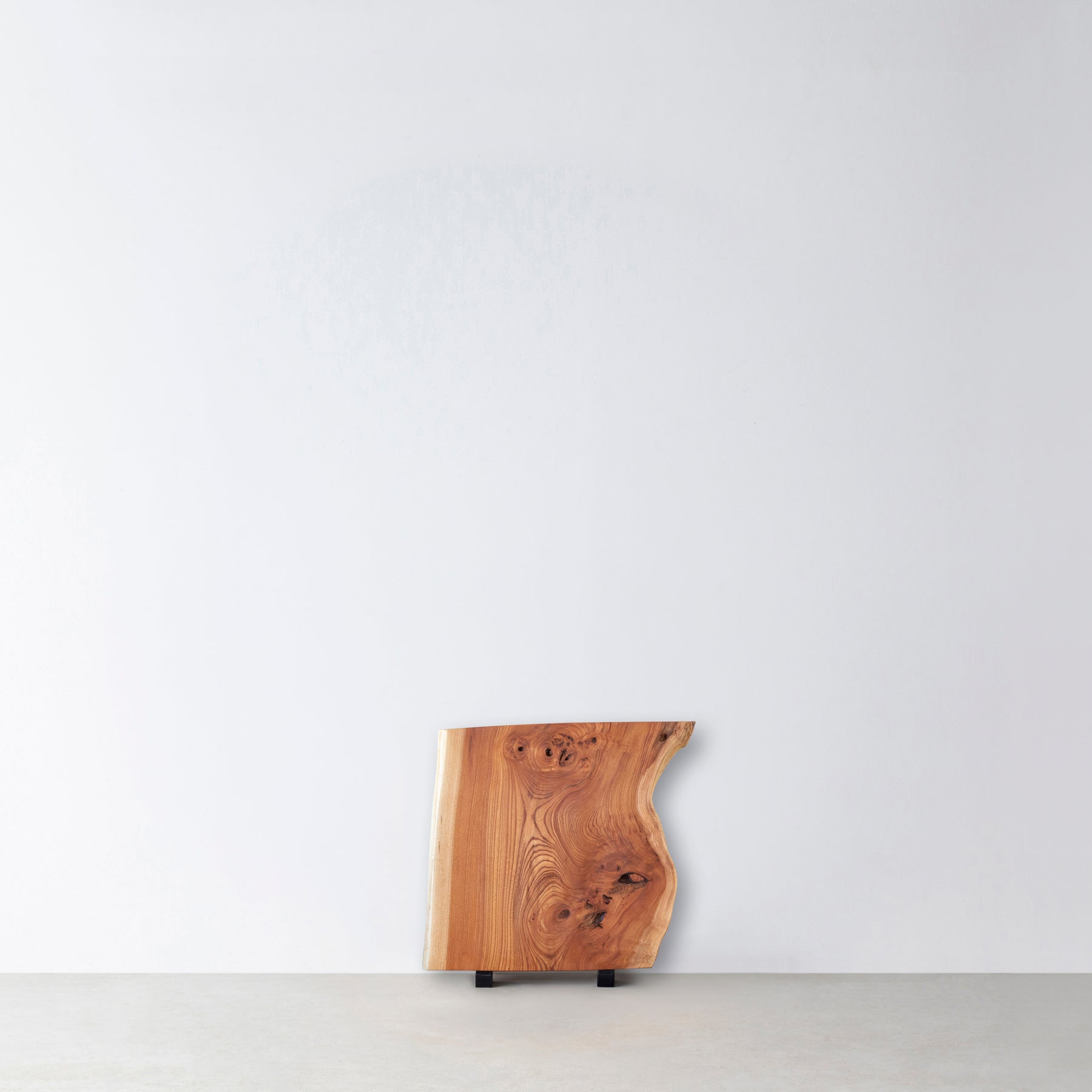 一枚板 / ケヤキ #0025　570 × 510 ~ 585 mm