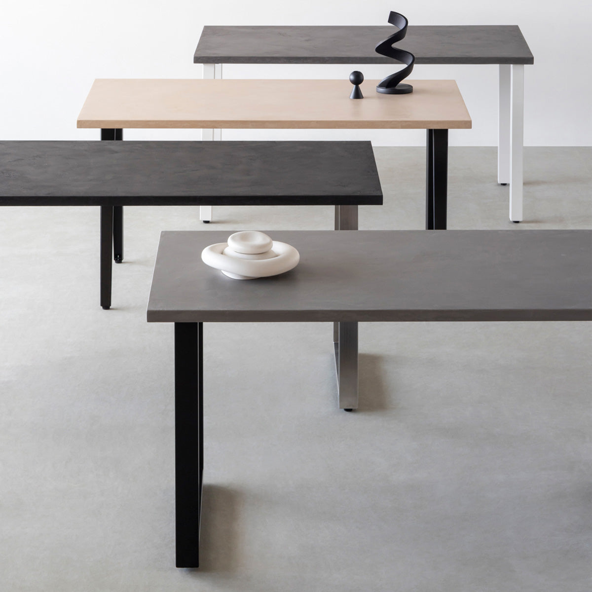 スマート造作テーブル / MORTEX モールテックス 全4色 × 黒スチール脚
