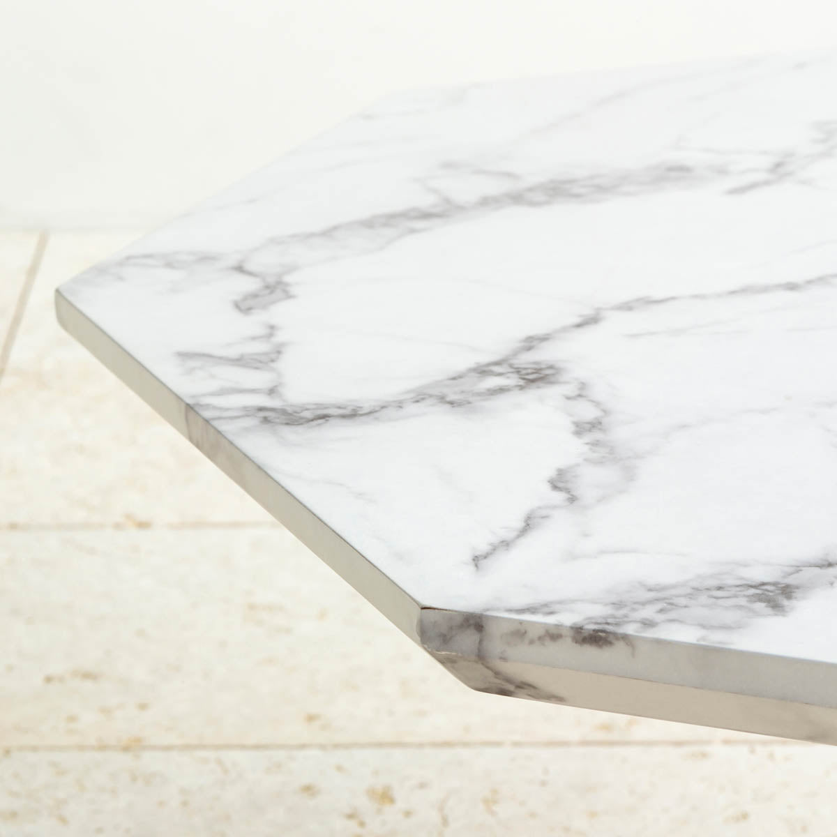 大理石柄の天板と天然木の組み合わせがモダンなセンターテーブル（天板）