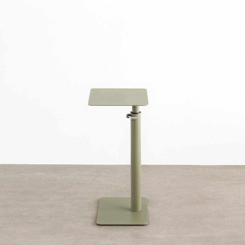 自由に高さを変えられる、シンプルでミニマルなリードグリーン昇降サイドテーブル（側面）
