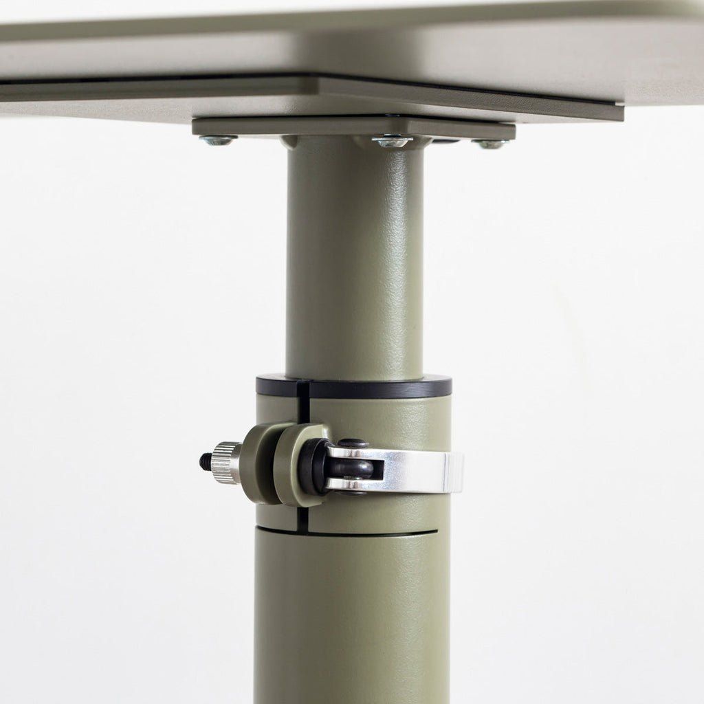 自由に高さを変えられる、シンプルでミニマルなリードグリーン昇降サイドテーブル（脚）