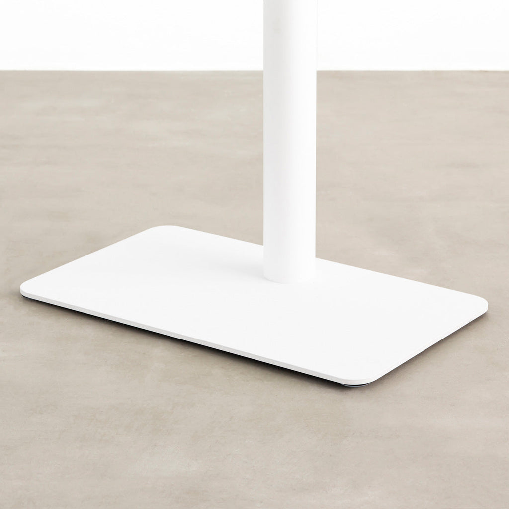 自由に高さを変えられる、シンプルでミニマルなホワイト昇降サイドテーブル（ベース部分）