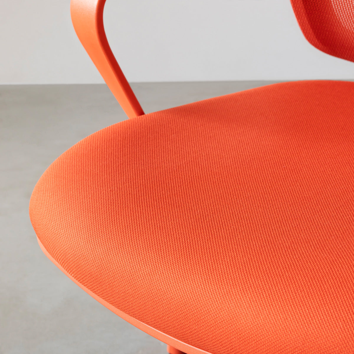 Flex - Comfort　リクライニングできる メッシュ デスクチェア