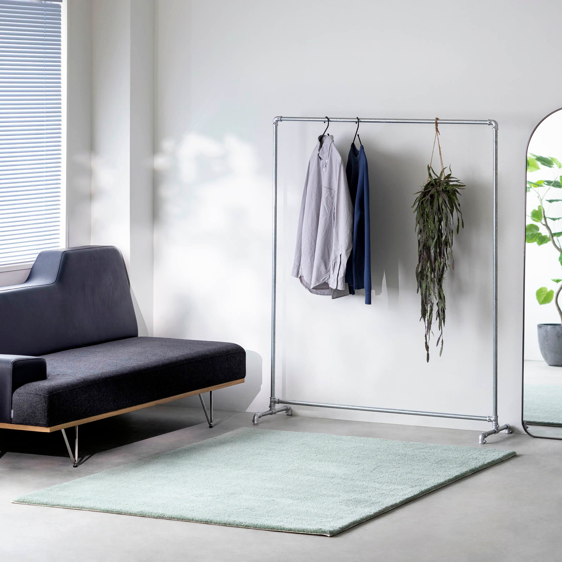 インダストリアルテイストなラック