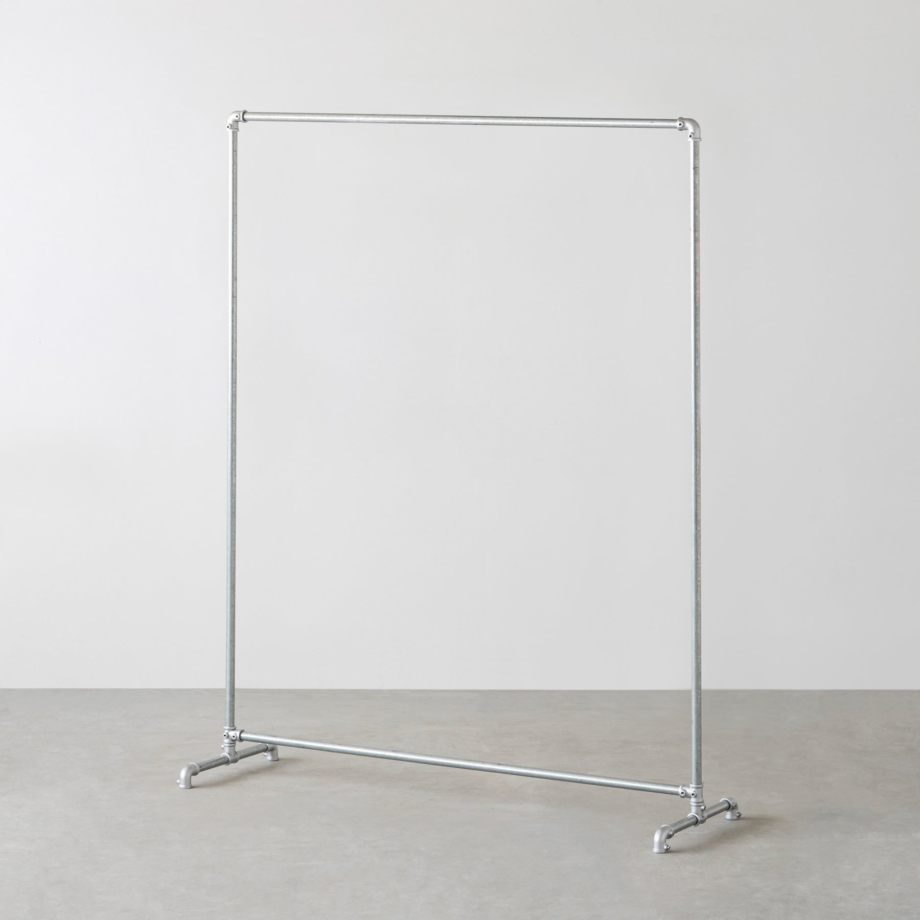 インダストリアルテイストなラック