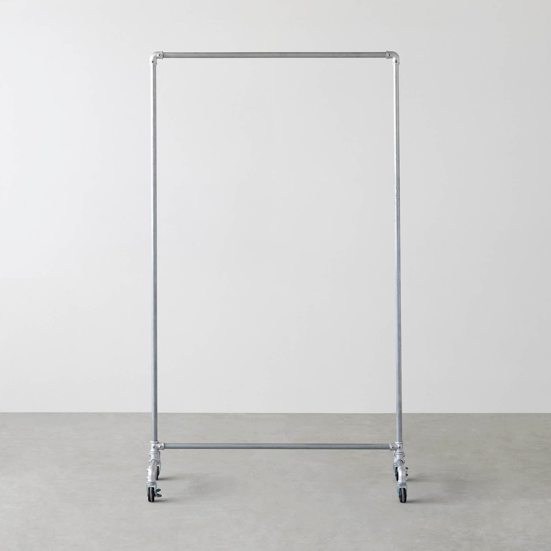 インダストリアルテイストなラック