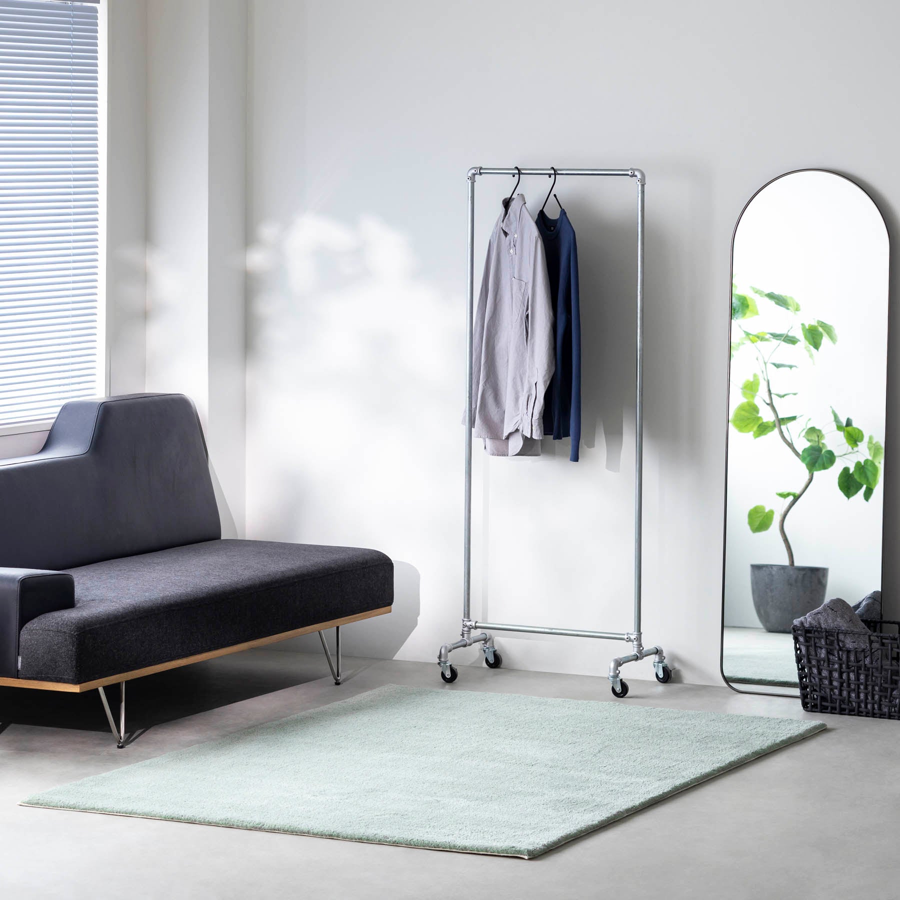 インダストリアルテイストなラック