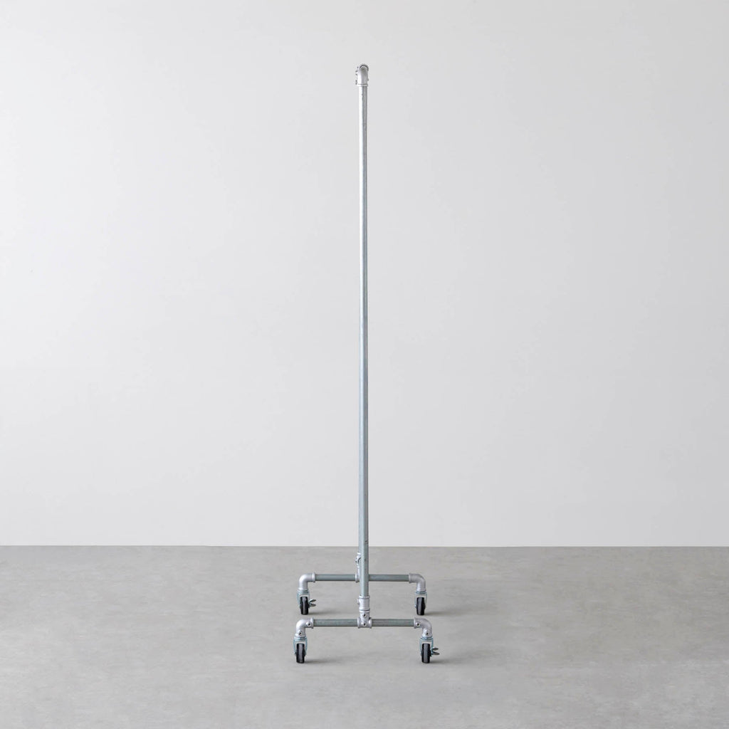 インダストリアルテイストなラック