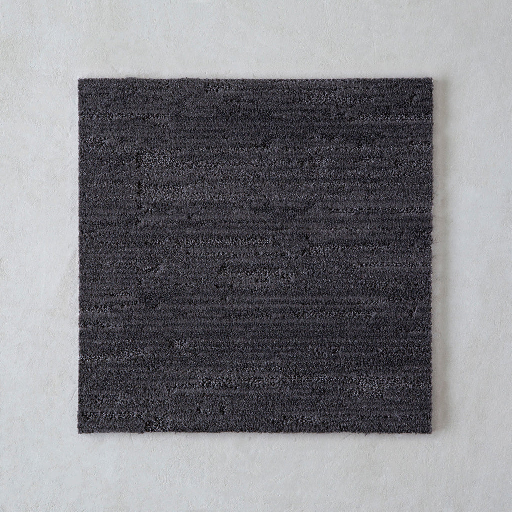 手洗いできるグレーのジョイントラグ