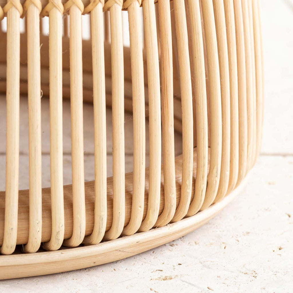 円形のラタンフレームが美しいサイドテーブル（ベース）