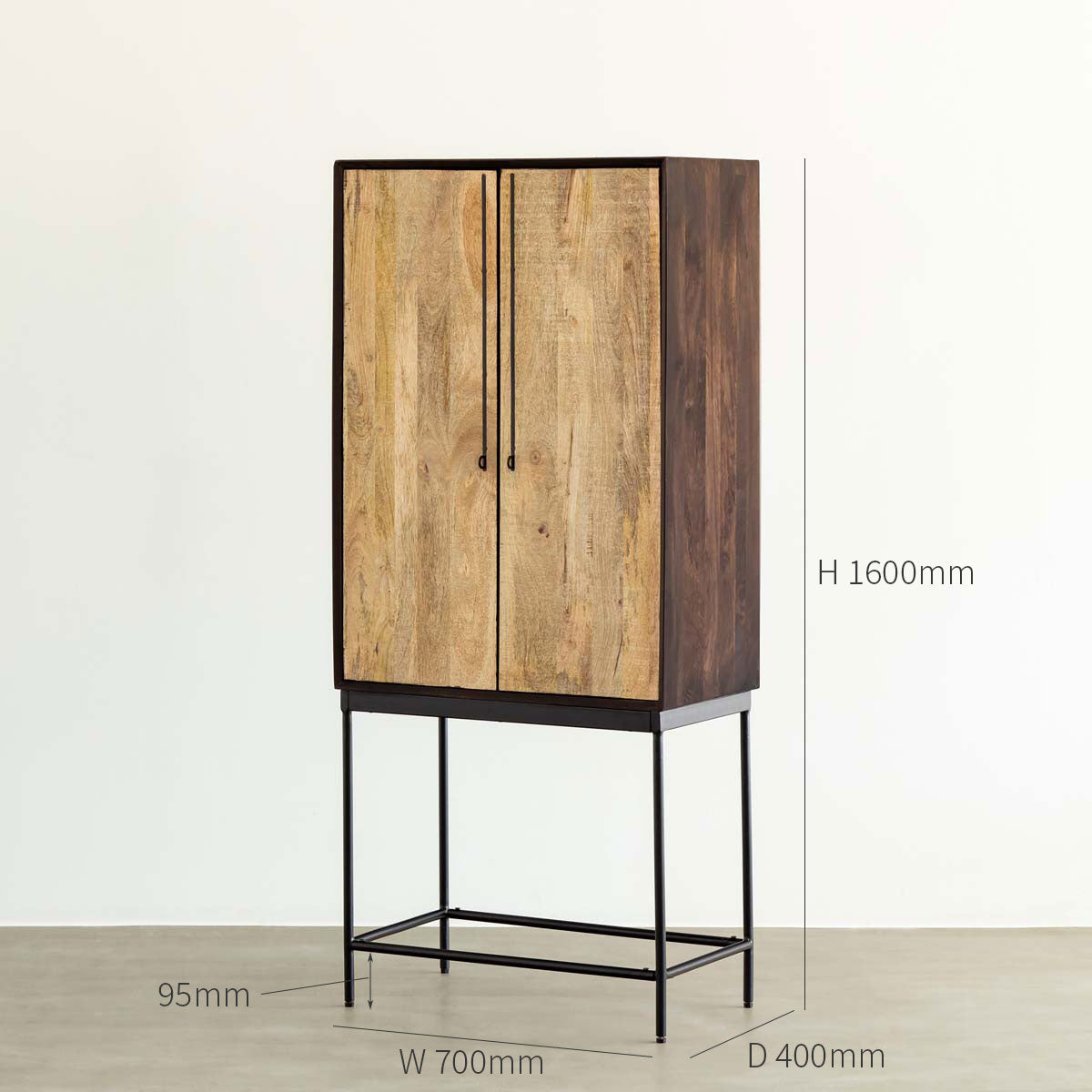 木材とスリムなアイアンを使用したヴィンテージデザインのキャビネット（寸法画像）