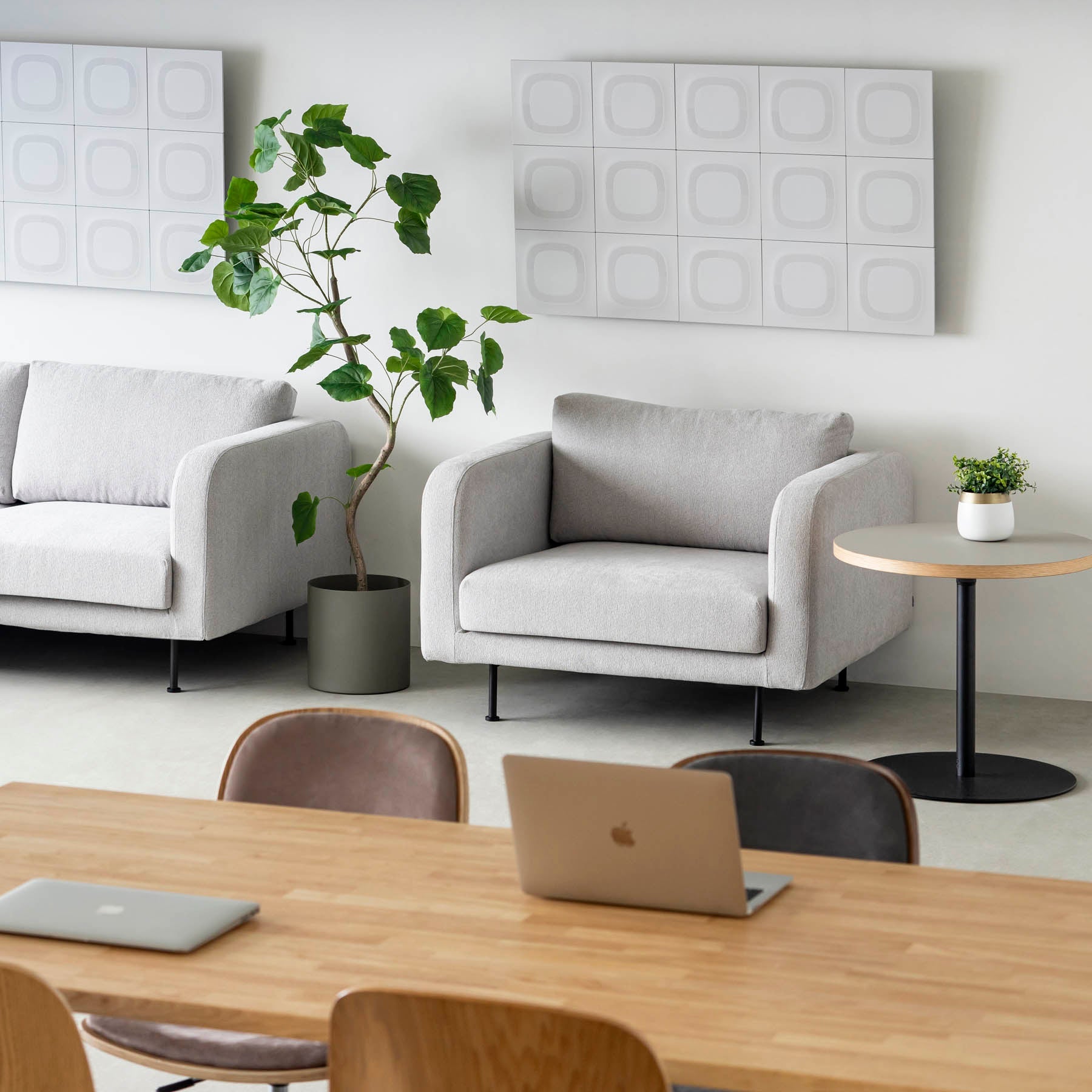 Cloud - Modern　アイアン脚 ソファ　1 seater