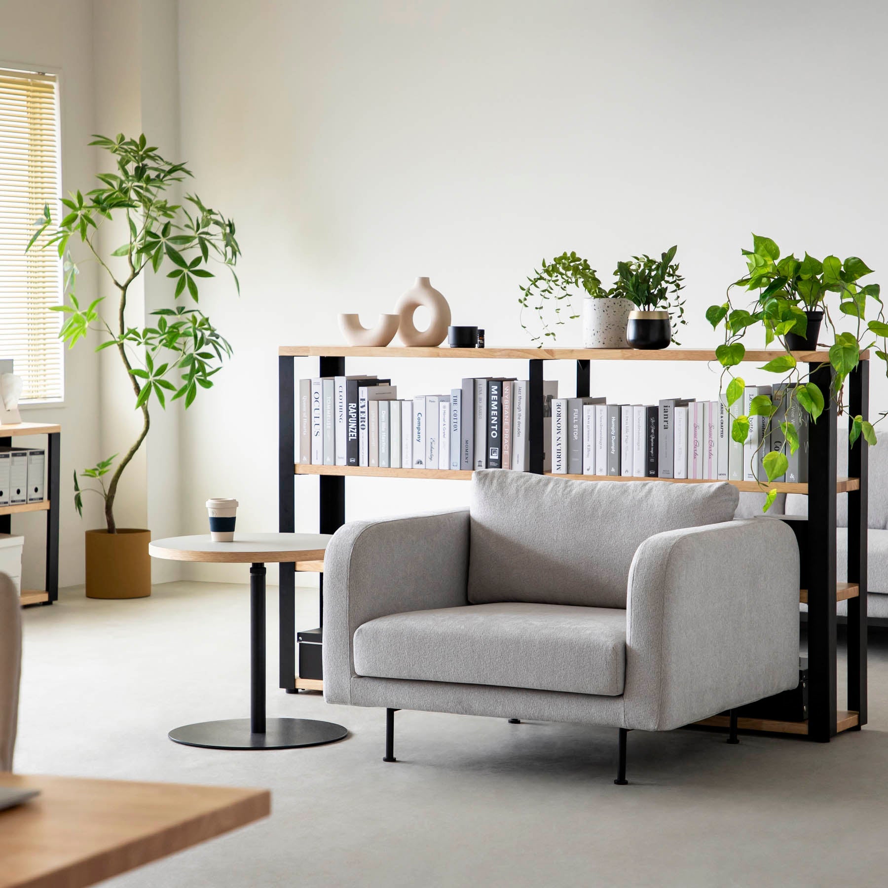 Cloud - Modern　アイアン脚 ソファ　1 seater