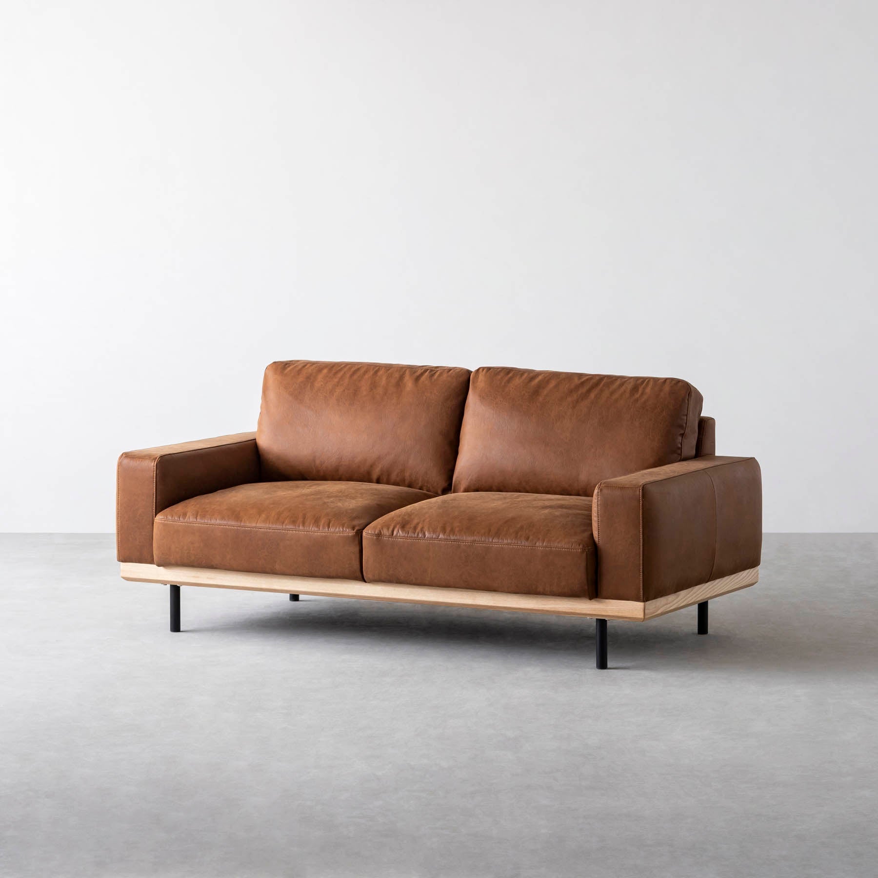 スーパーレザーテックスを採用した2.5シーターソファ